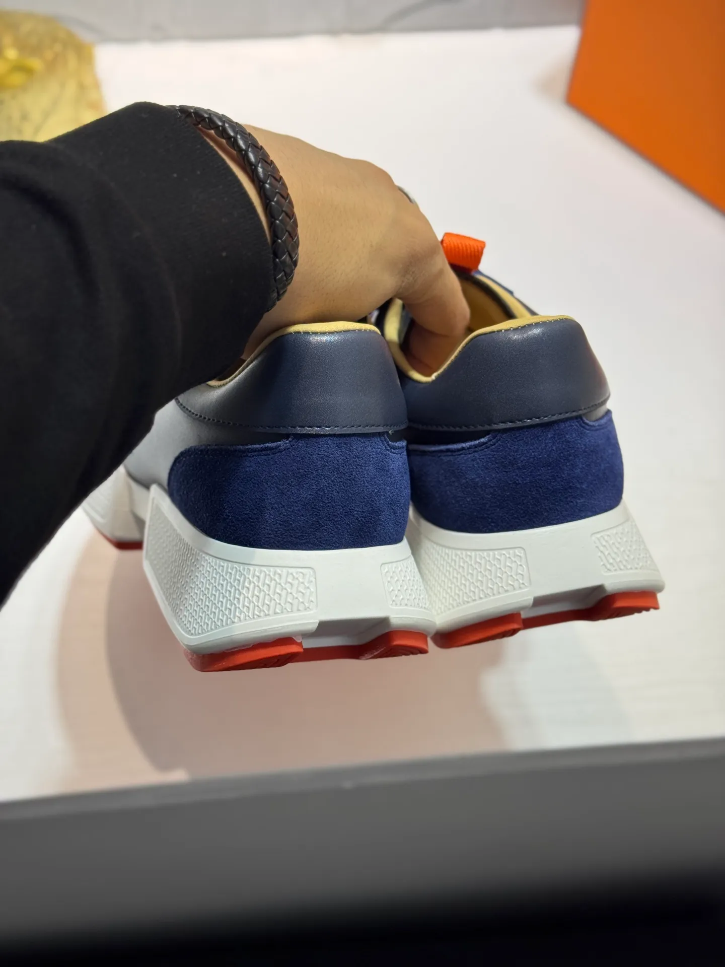 Men's shoes 💰480【New style】🪷🪷Top quality goods🇮🇹🇮🇹New style "Hermès" Hermès top purchasing agent🔍🔍New products from men's counter The upper is made of cowhide leather ~ Sole: The original factory's exclusive movable molded foam outsole, light ~ super comfortable, original factory follow-up goods, 🔍🔍 high quality, can be entered and exited the counter at will, multiple colors are available, welcome to compare Size: 38-44 (45. Customized